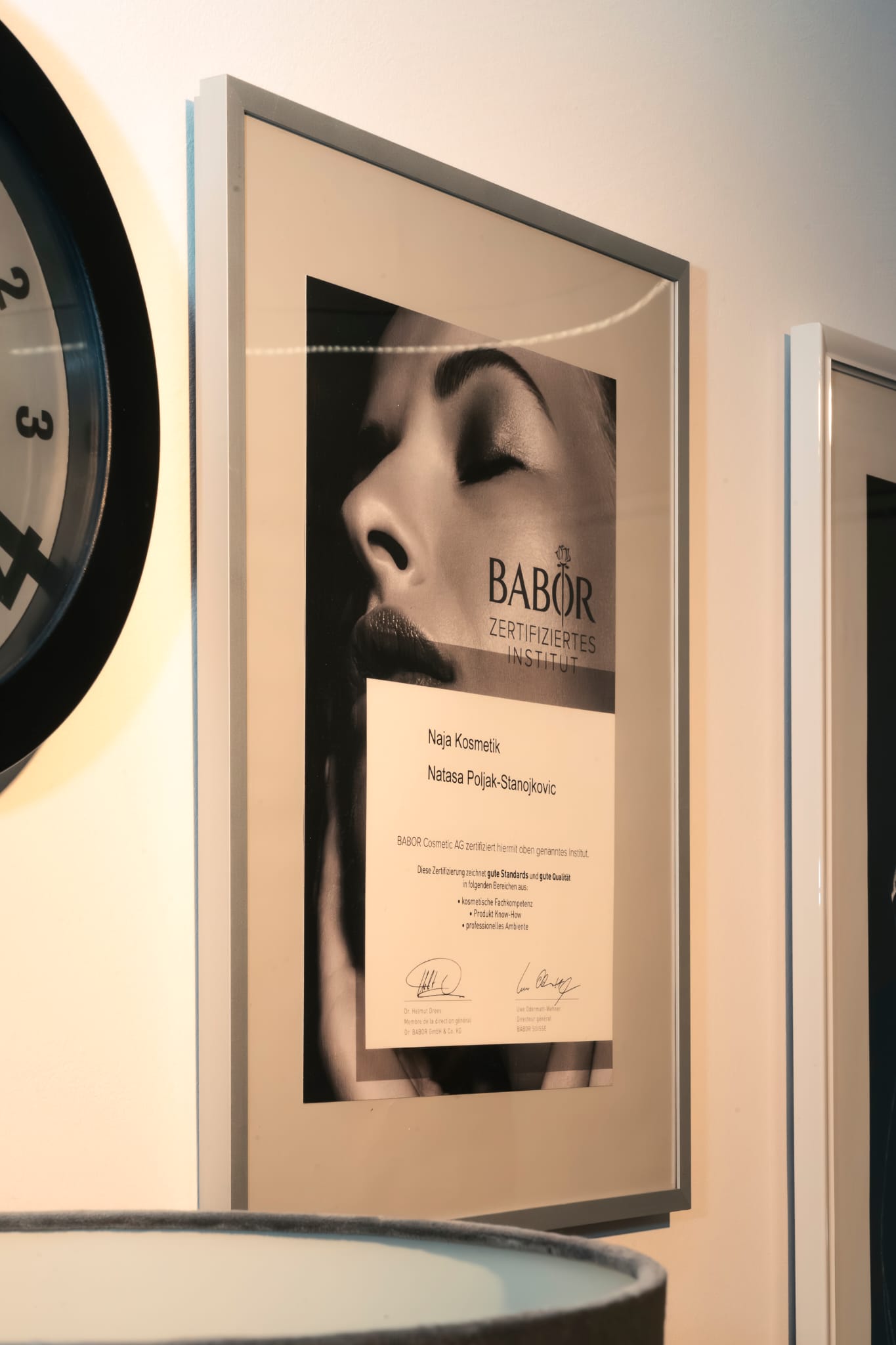 Beauty World Naja Atmosphere